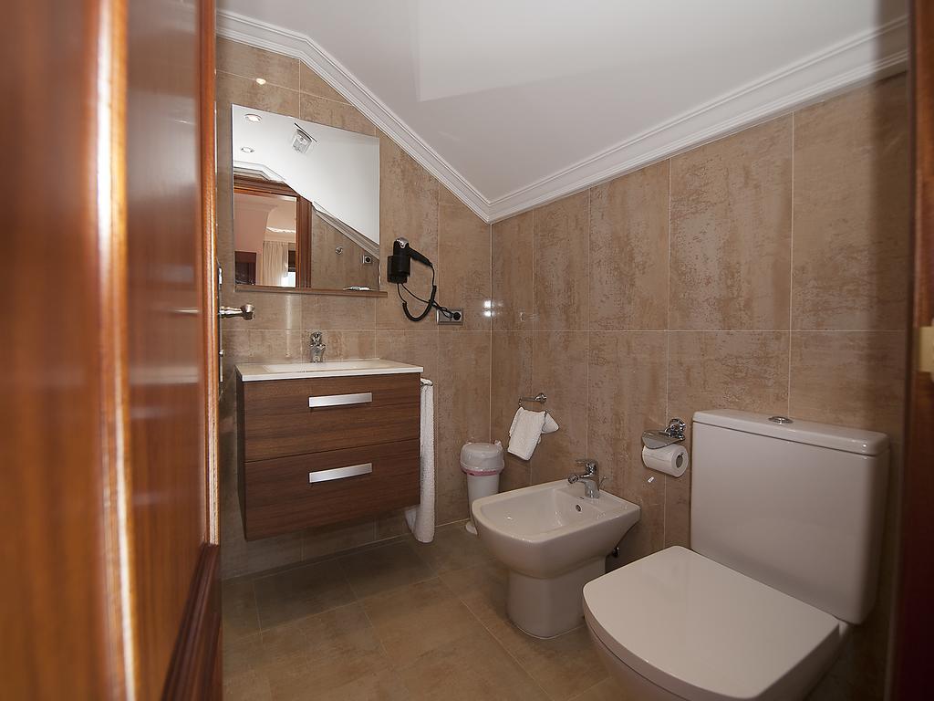 Pension Residencia A Cruzan (Adults Only) Noalla  Buitenkant foto