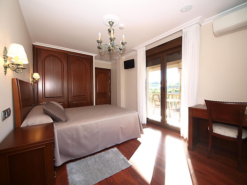 Pension Residencia A Cruzan (Adults Only) Noalla  Buitenkant foto