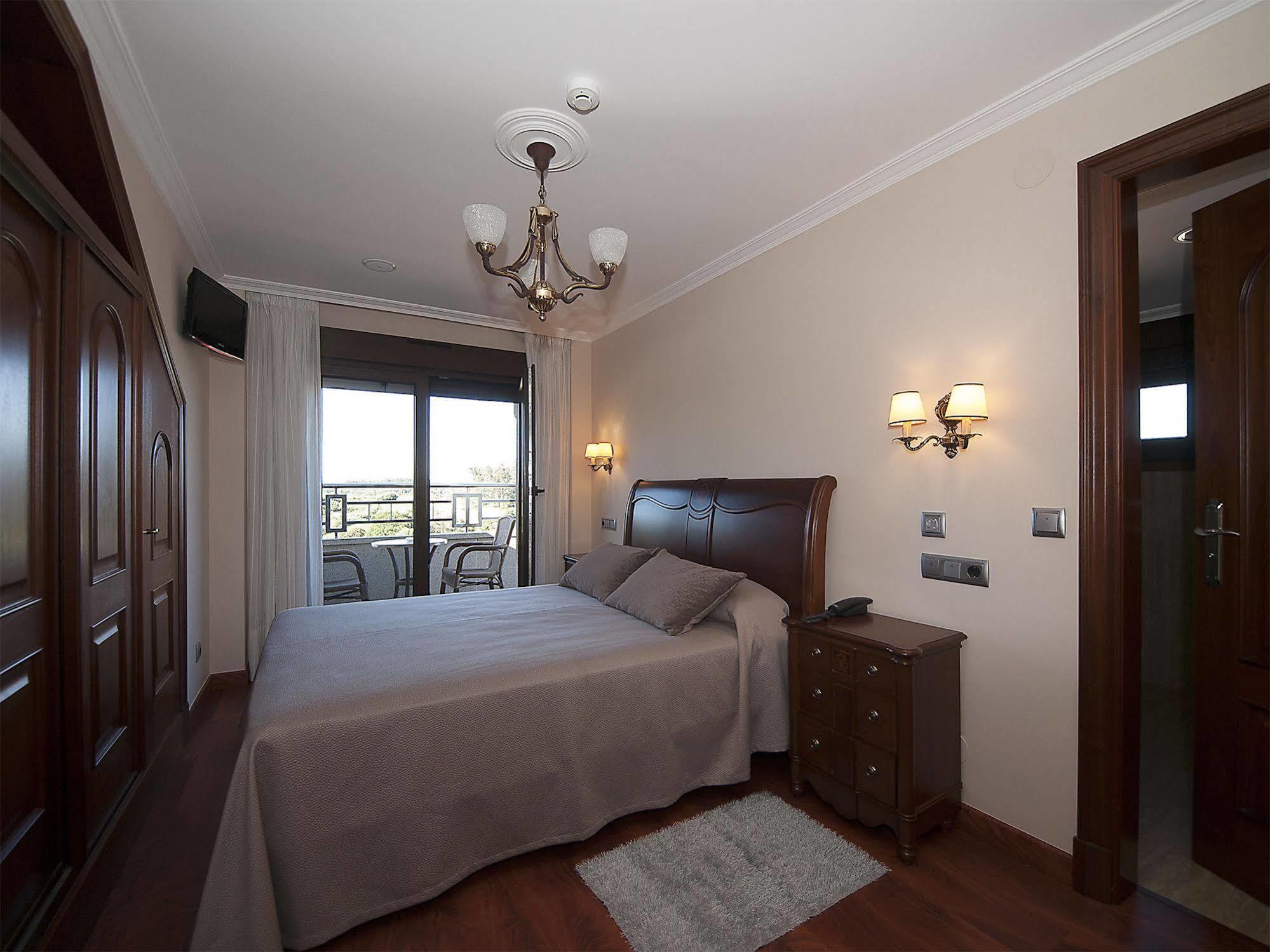 Pension Residencia A Cruzan (Adults Only) Noalla  Buitenkant foto