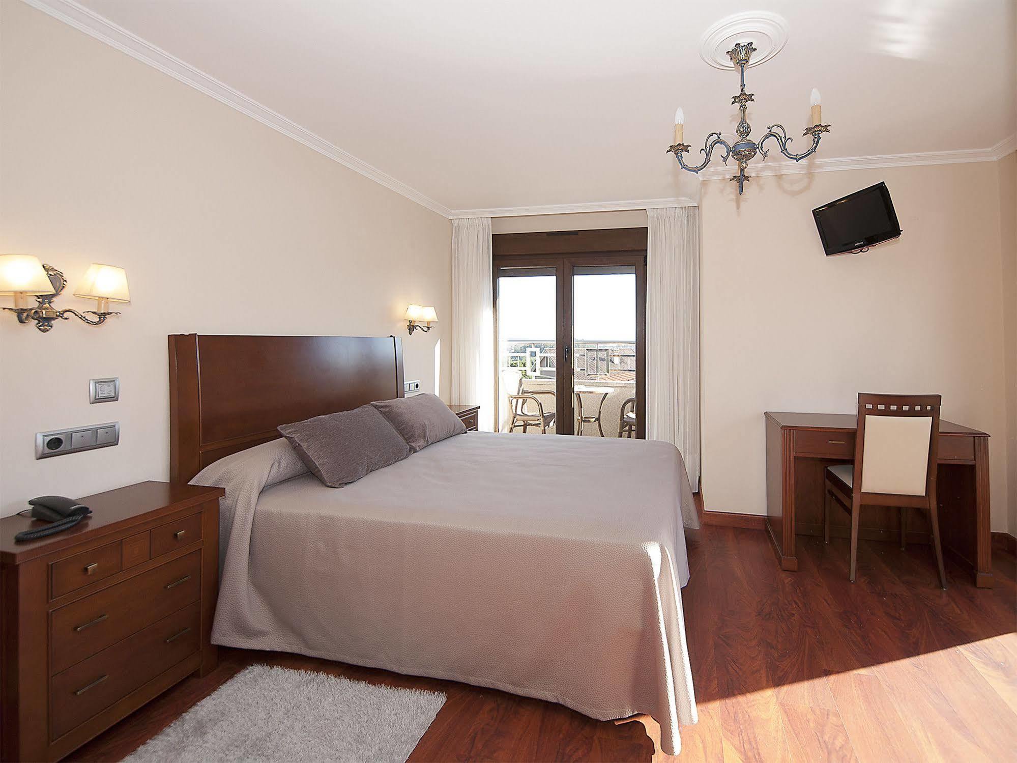 Pension Residencia A Cruzan (Adults Only) Noalla  Buitenkant foto