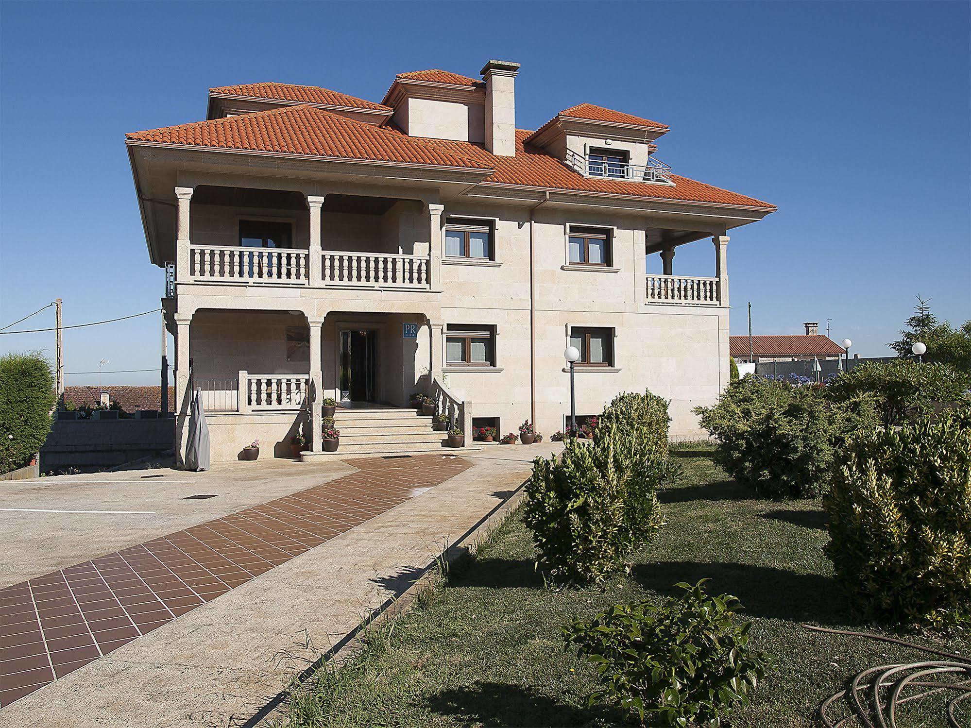 Pension Residencia A Cruzan (Adults Only) Noalla  Buitenkant foto