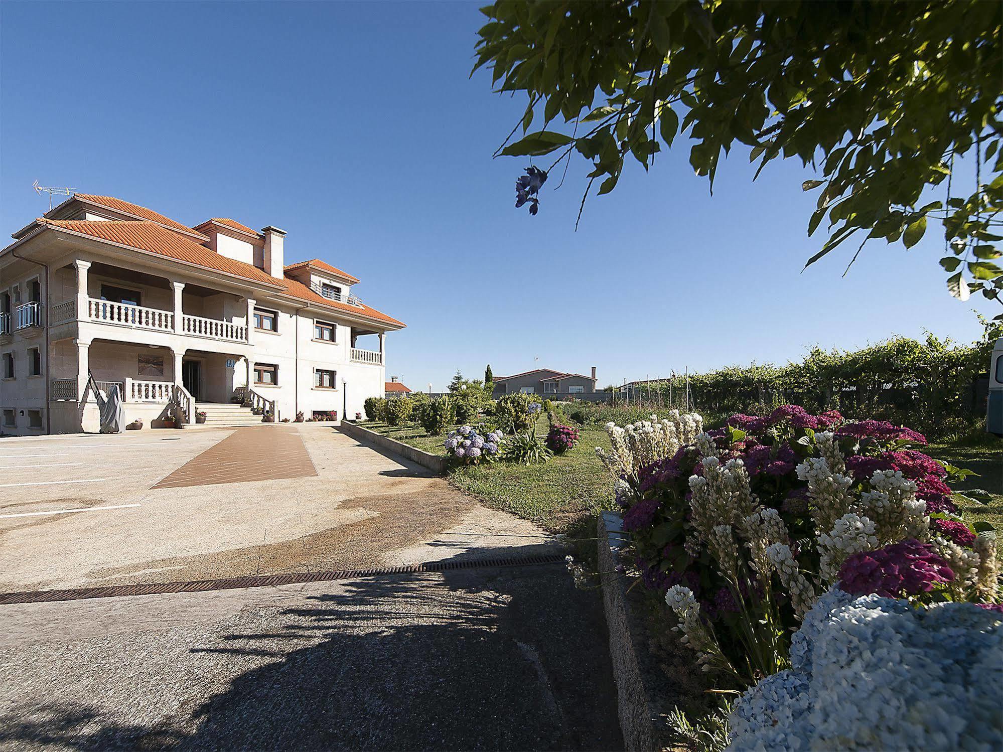 Pension Residencia A Cruzan (Adults Only) Noalla  Buitenkant foto